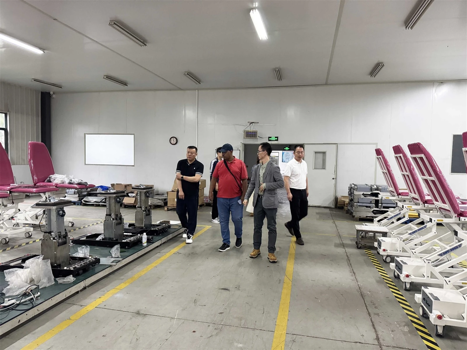 YUDA medical gynecological bed YUDA medical gynecological bed